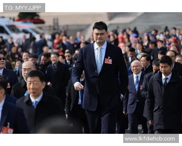 姚明脚裸受伤背后的故事与篮球生涯的影响分析